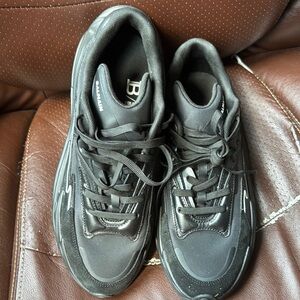 Balmain Black Sneakers Modern Athletic Design
